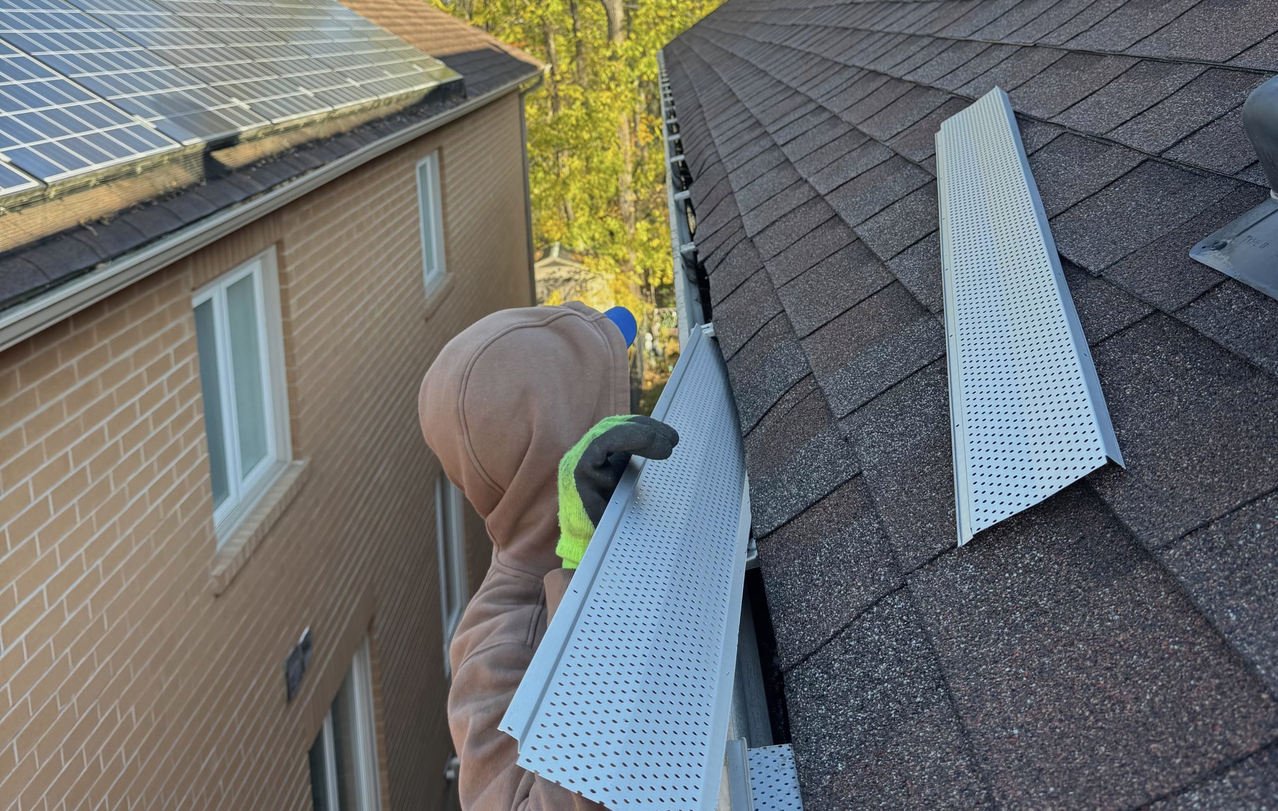 Aluminum leaf guard installation