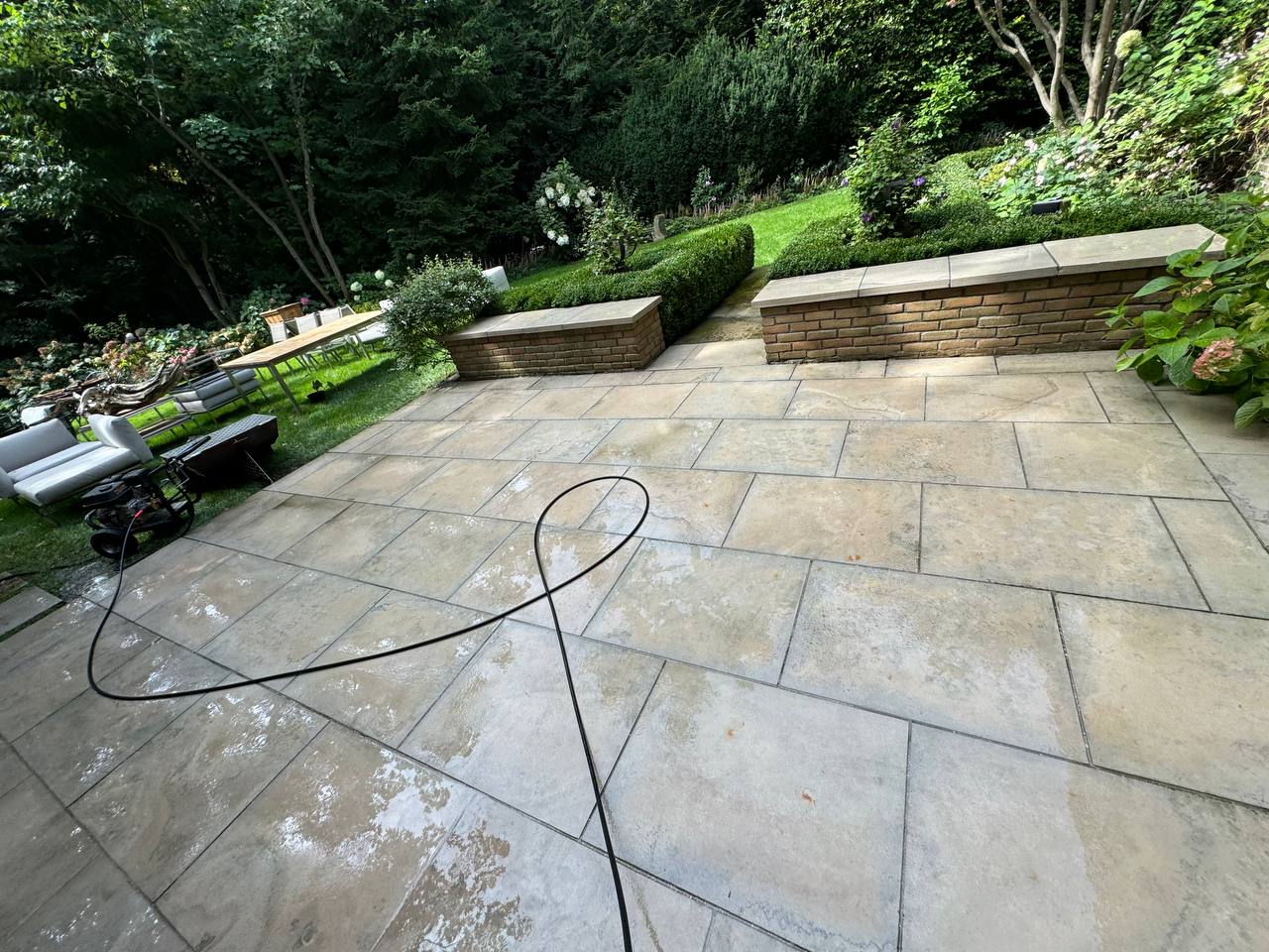 Professional pressure washing service